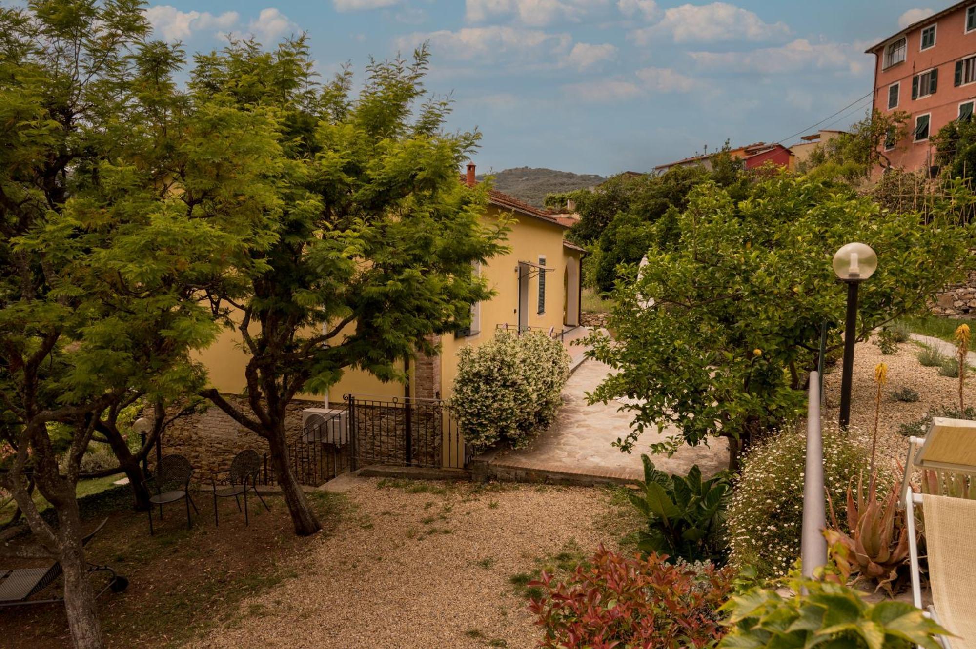 Agriturismo San Michele Di Danio Giovanni Dolcedo Exterior photo